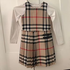 Like New condition burberry jumper and top